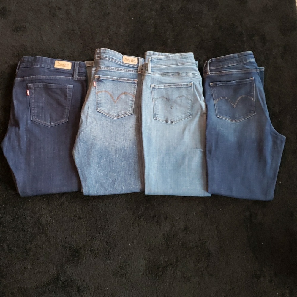 4 Pair Size 14/32 Women's Jeans